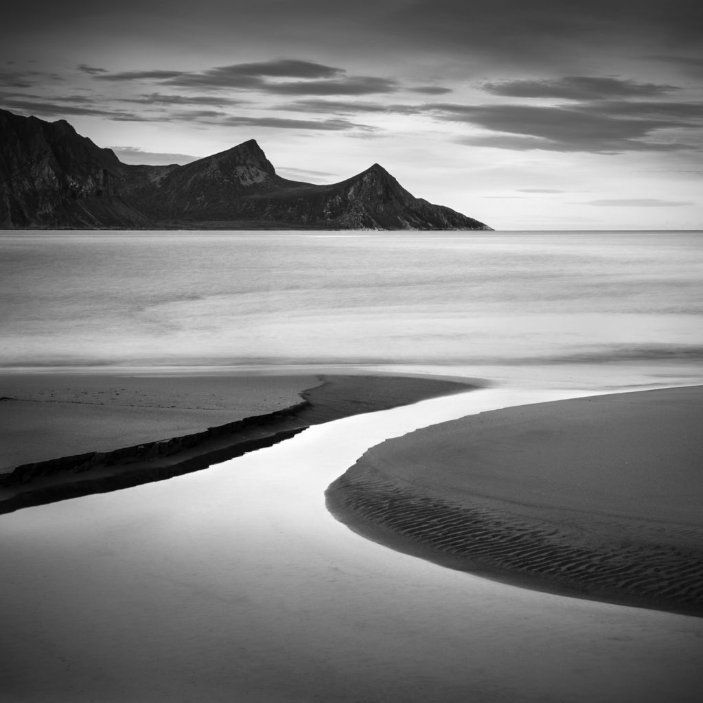 Symmetry by the sea © Rafael Rojas